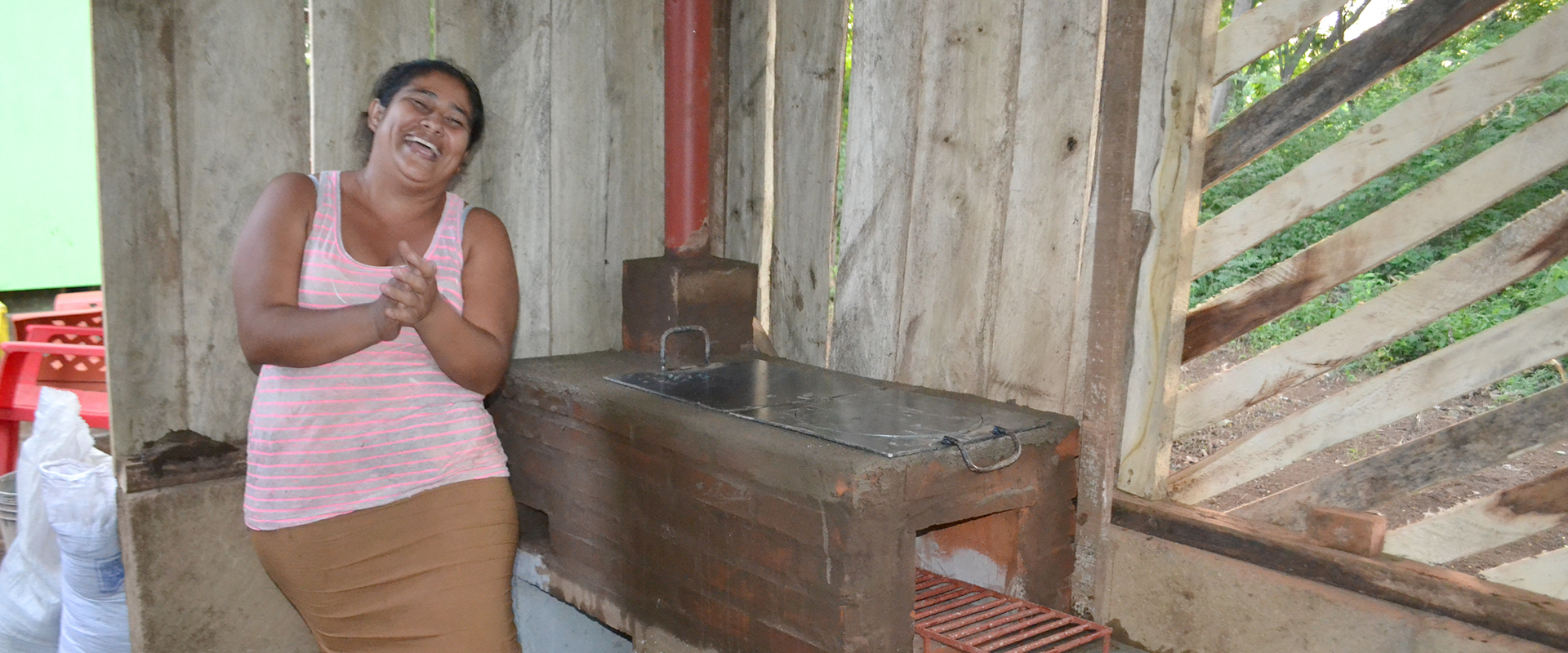 Ecofogones, mujeres y salud